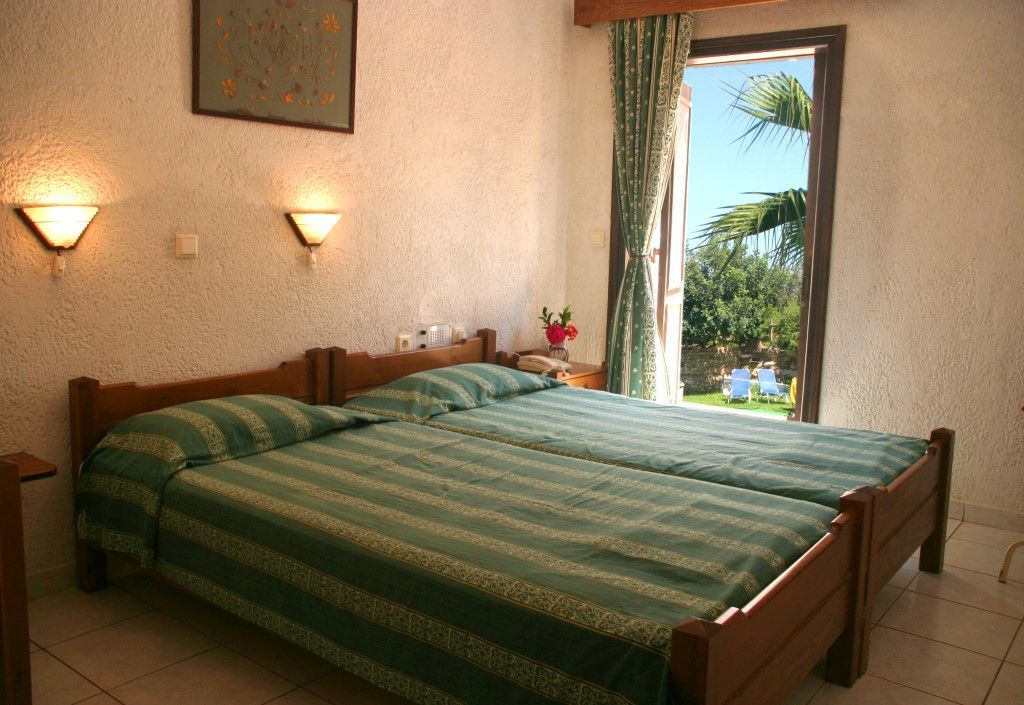 Iliostasi Beach Apartments Herszonisszosz Kültér fotó